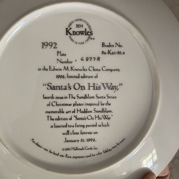 1992 Knowles 'Santa's On His Way' by Haddon Sundblom Plate with Certificate - Picture 4 of 12